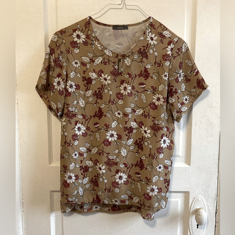 🤍 Vintage Floral Earth Tone Blouse